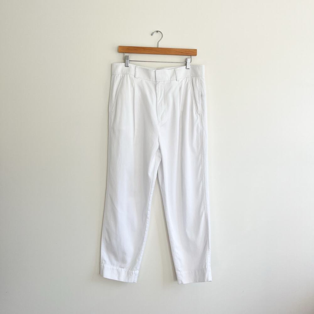 Everlane White High-Rise Pleated Trousers - Picture 2 of 11